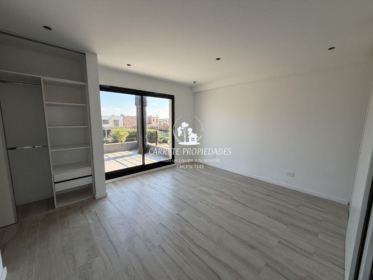 Foto de Moderna casa en venta de 4 ambientes con Sector de escritorio. Barrio, imagen 5