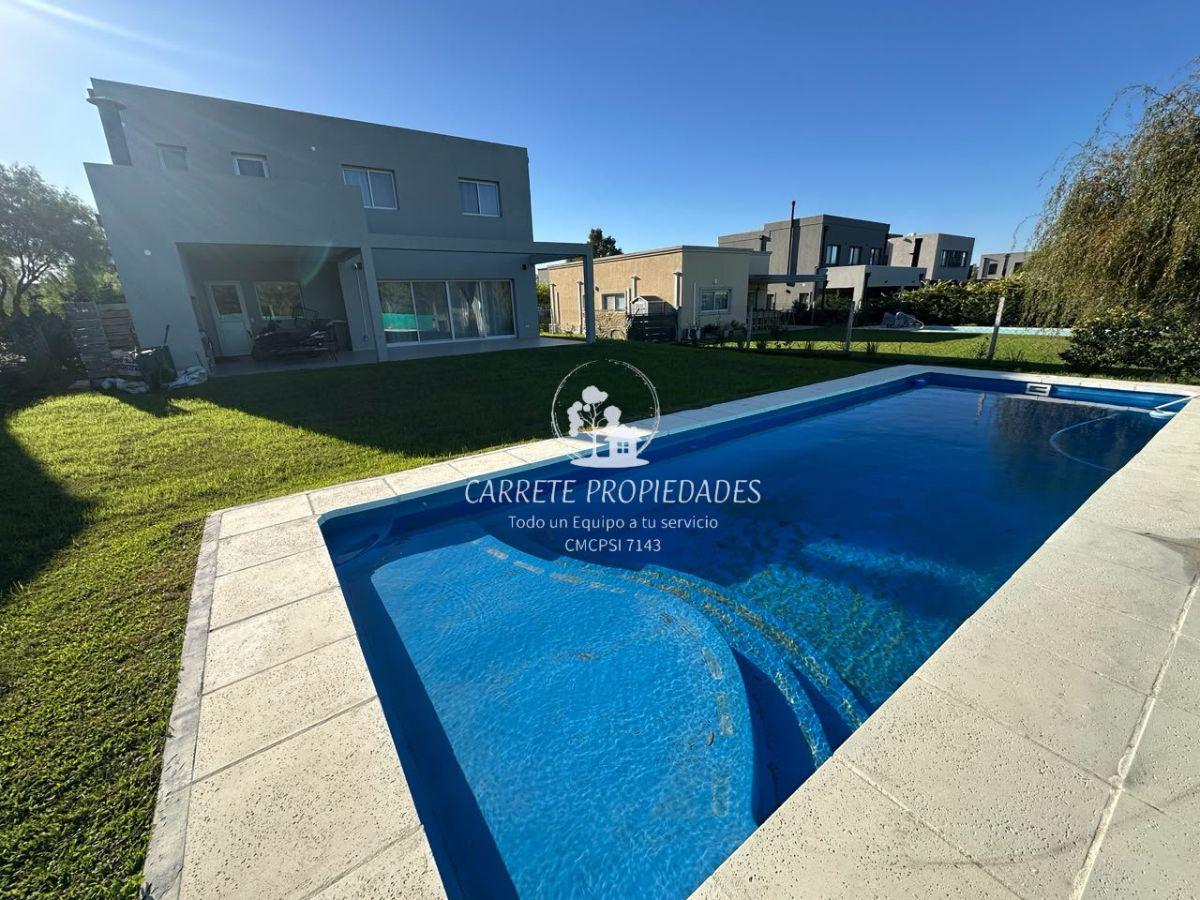 Foto de Casa en Venta de 4 ambientes AMOBLADA con Pileta. Barrio Santa Elena, imagen 2