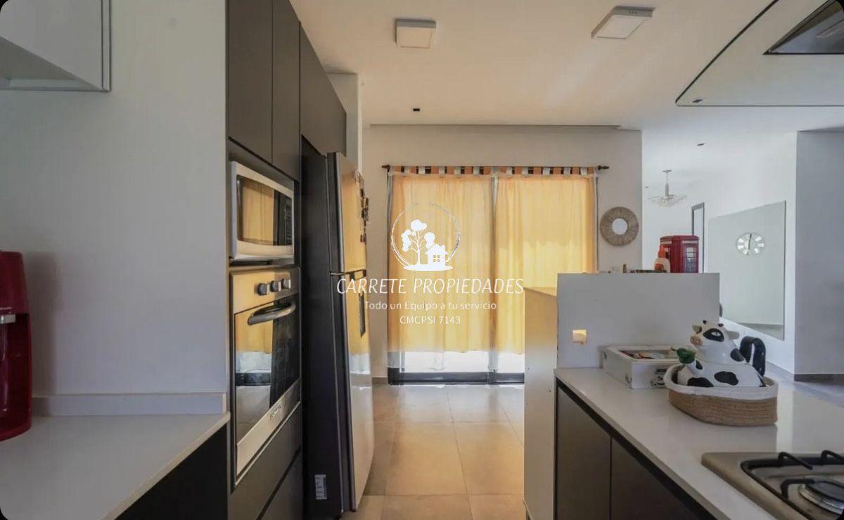 Foto de Casa estilo Moderno en venta de 4 ambientes. Barrio Santa Emilia. Pilar, imagen 2