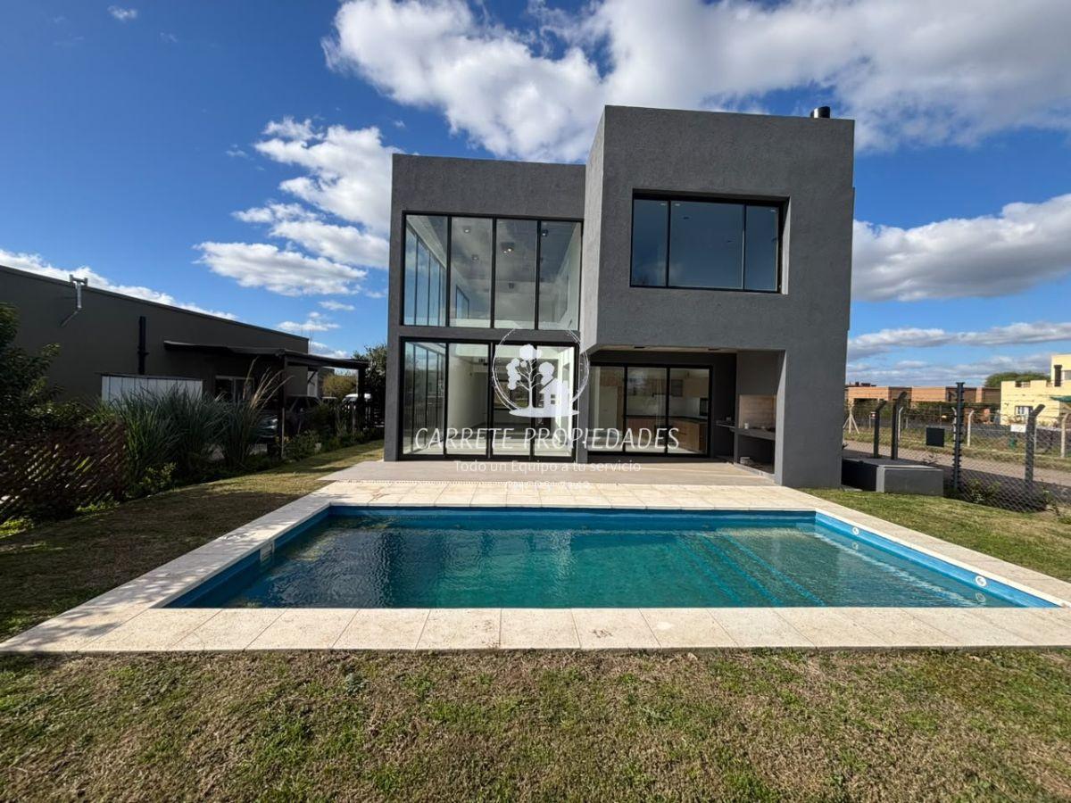 Foto de Impecable casa con detalles de Categoria, 5 ambientes y Pileta en, imagen 2