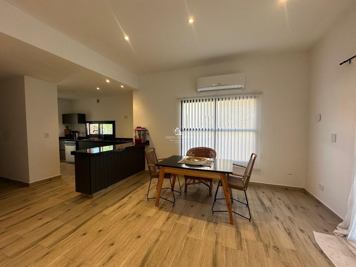 Foto de OPORTUNIDAD. Imperdible Casa en venta 4 ambientes y pileta. Barrio, imagen 5