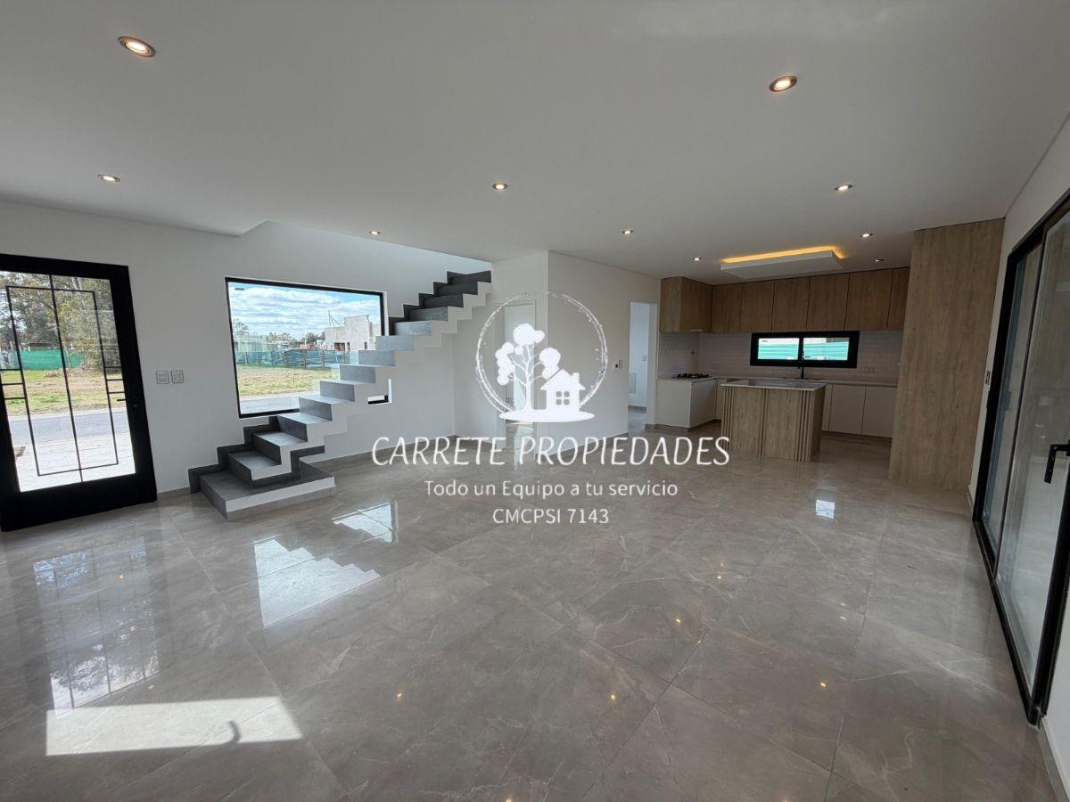 Foto de Casa estilo Minimalista con 5 ambientes lote interno. Barrio Santa, imagen 4
