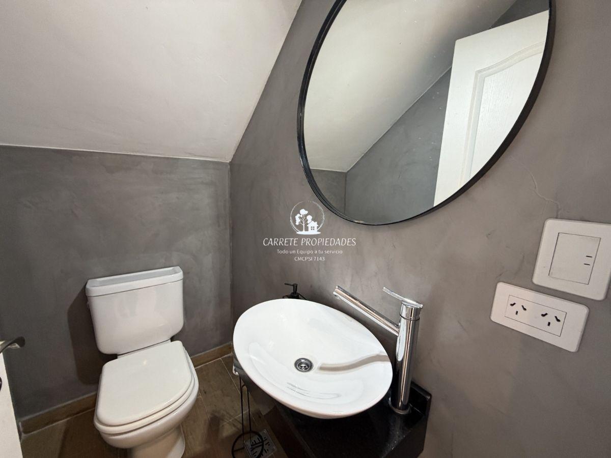 Foto de Casa estilo moderno en ALQUILER anual. Barrio Los Jazmines. Pilar del, imagen 2