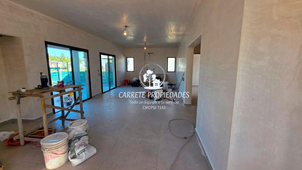 Foto de Casa en venta de 5 ambientes en increible esquina y lote interno, imagen 3
