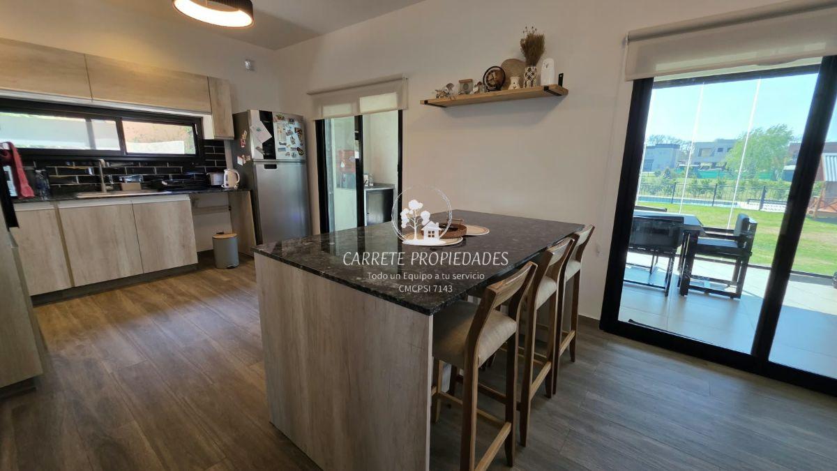Foto de Casa Premium en Venta de 6 ambientes con lote a fondo de reserva, imagen 4