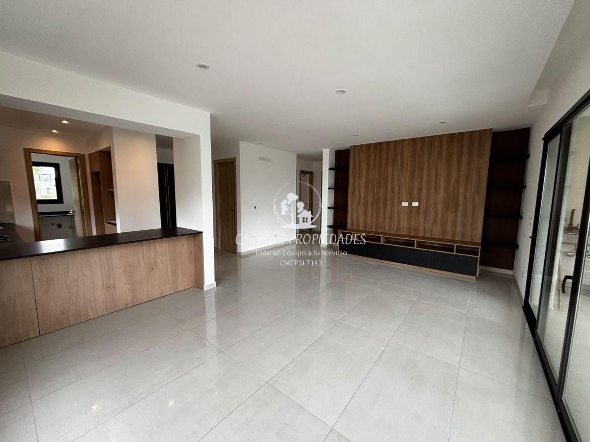 Foto de Casa Moderna en Venta estilo moderno de 4 ambientes lote interno, imagen 2