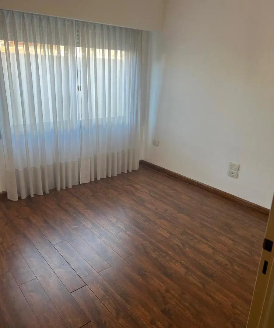 Departamento en alquiler en Azul 4