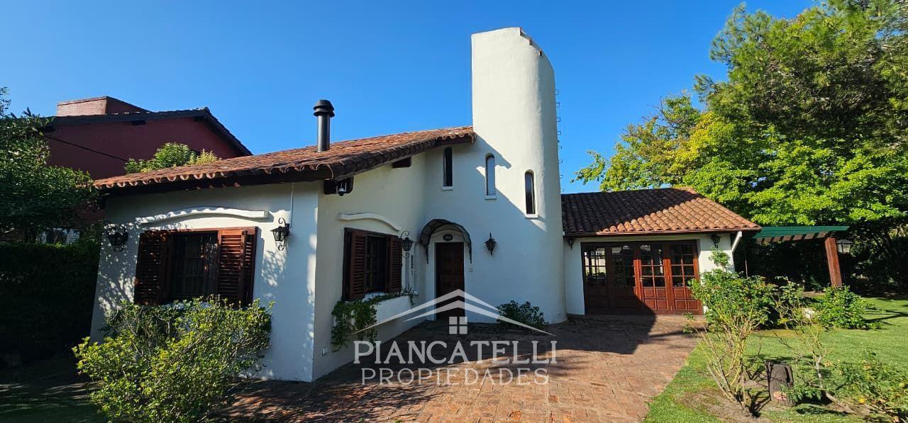 Casa en venta con 3 ambientes en Banco Provincia