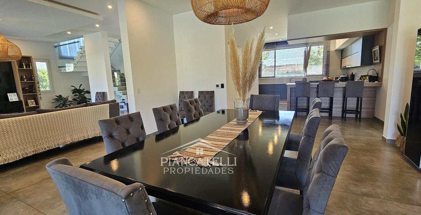 Foto de Casa en venta con 7 ambientes en suite en Terravista, imagen 3