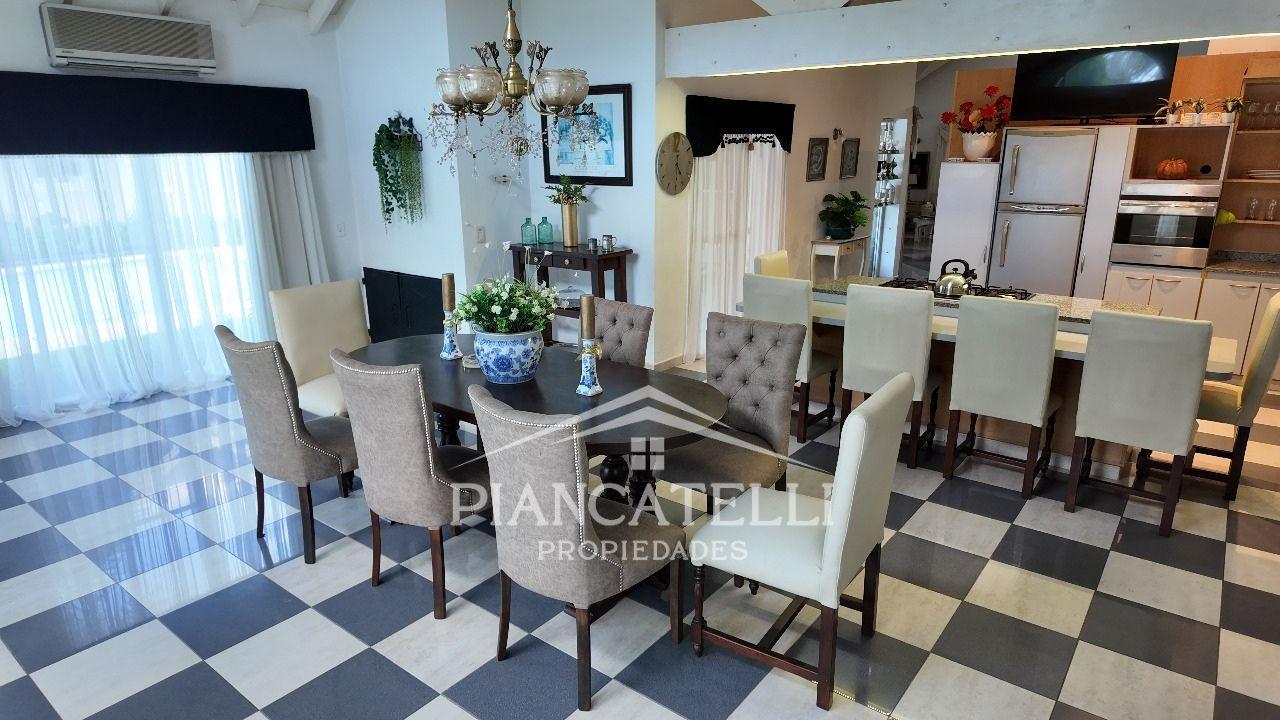 Foto de Casa en venta con 6 ambientes en Country San Diego, imagen 4