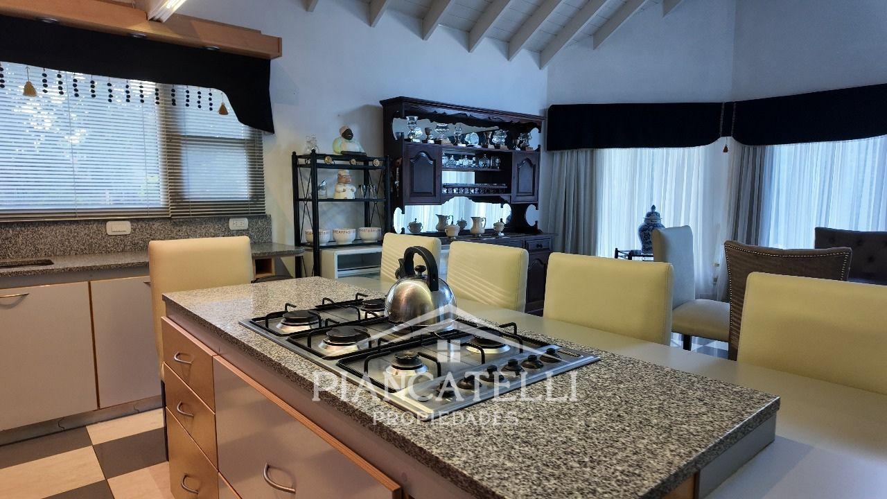 Foto de Casa en venta con 6 ambientes en Country San Diego, imagen 4