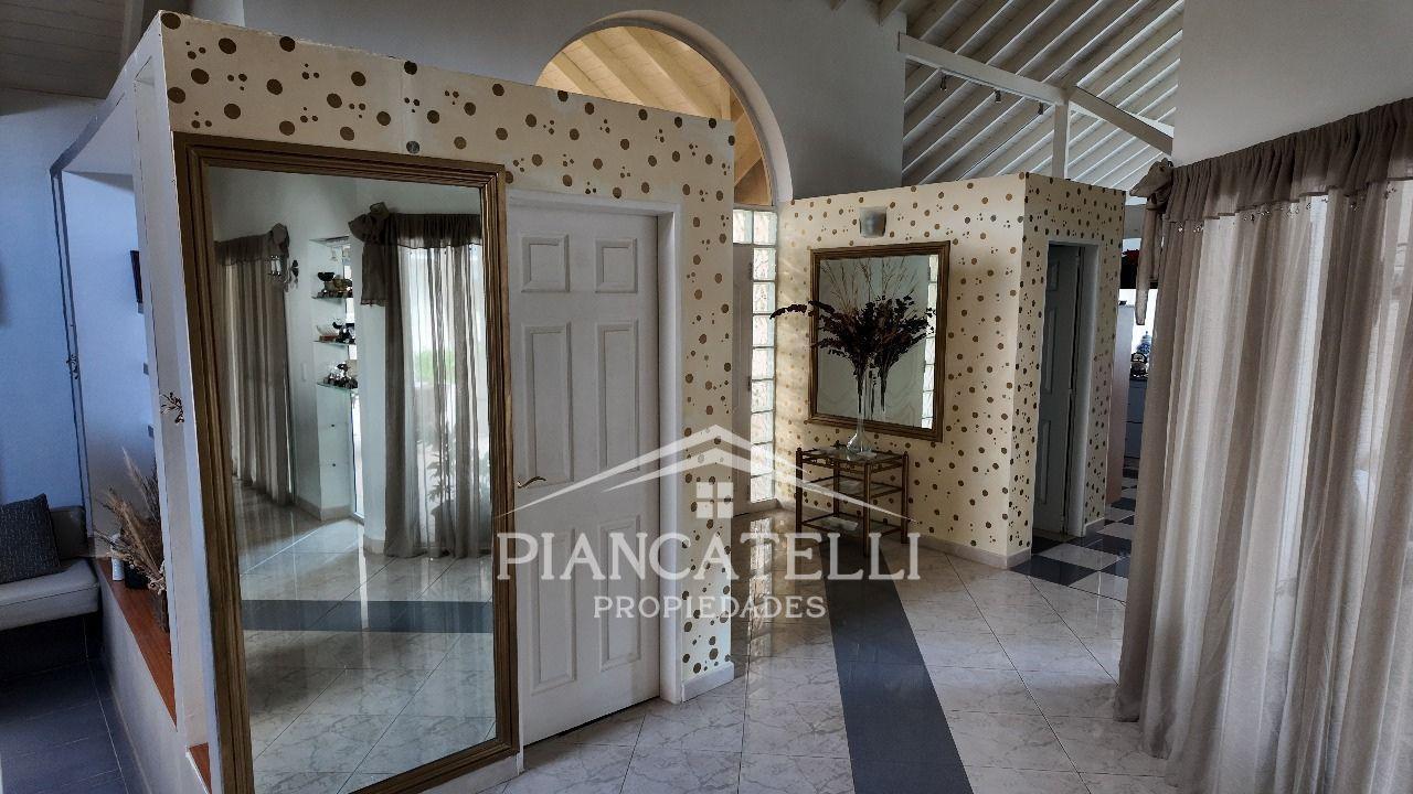 Foto de Casa en venta con 6 ambientes en Country San Diego, imagen 1