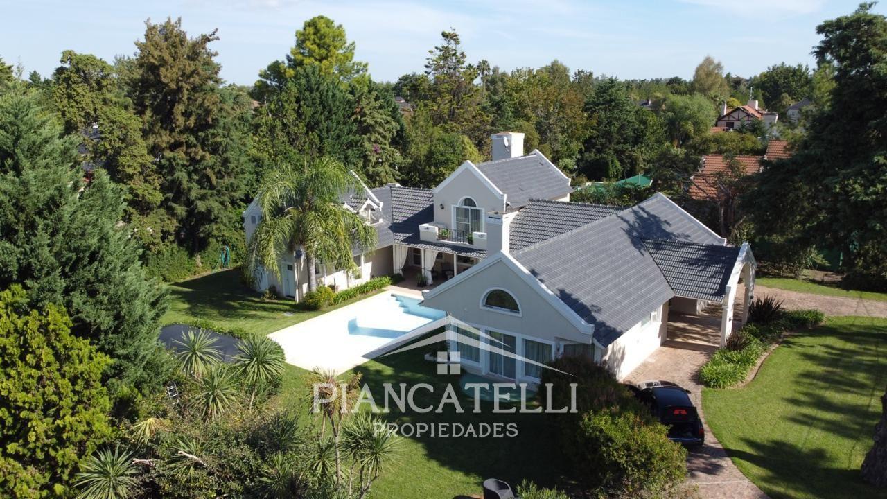 Foto de Casa en venta con 6 ambientes en Country San Diego, imagen 3