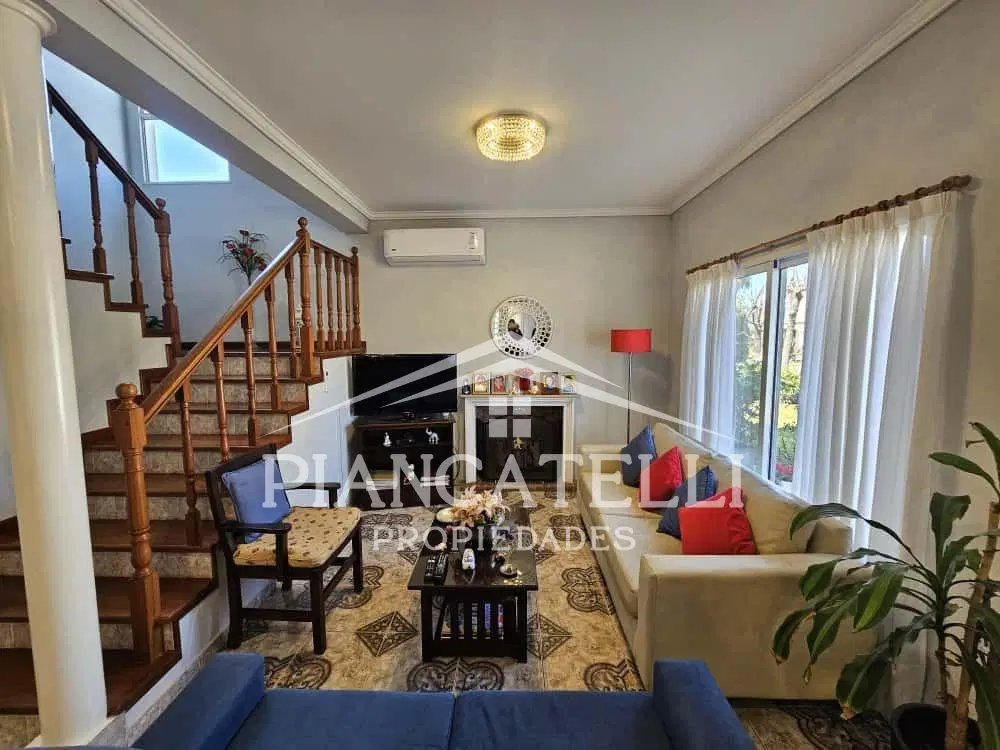 Casa en Venta con 4 ambientes en Barrio Cerrado Haras María Eugenia 8