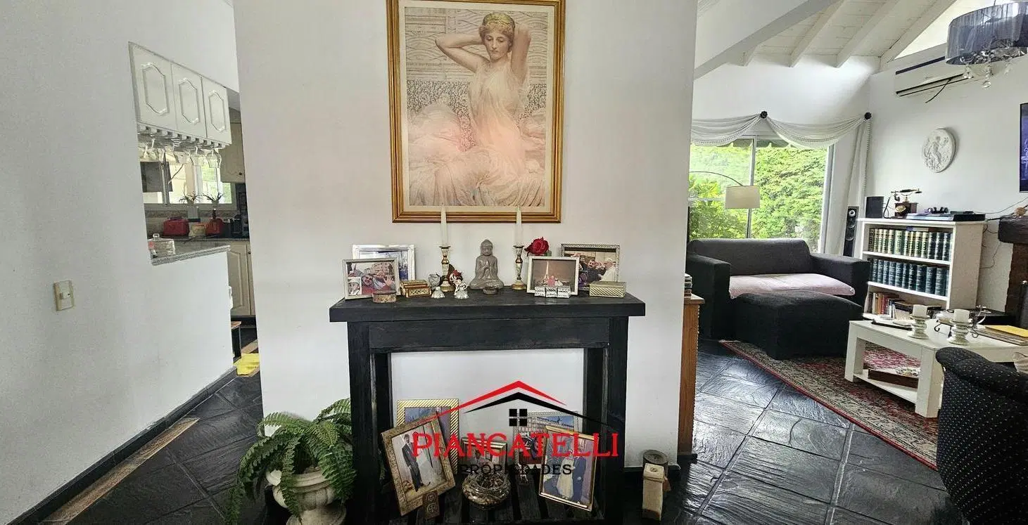 Casa en Venta con 4 ambientes en Country Las Lajas 4