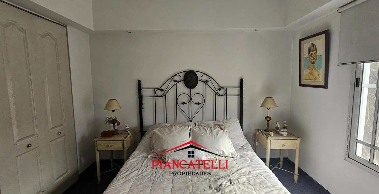 Casa en Venta con 4 ambientes en Country Las Lajas 2