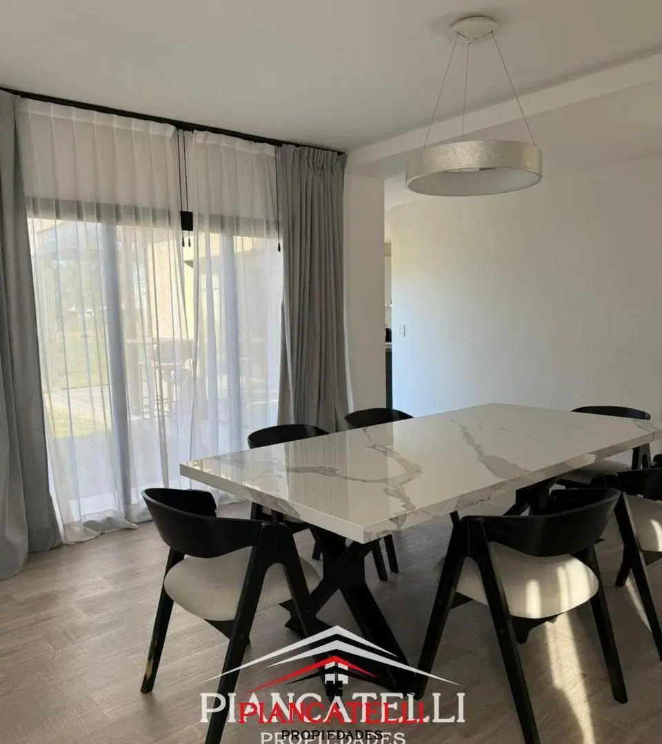 CASA EN VENTA EN SOLAR DE ALVAREZ 5