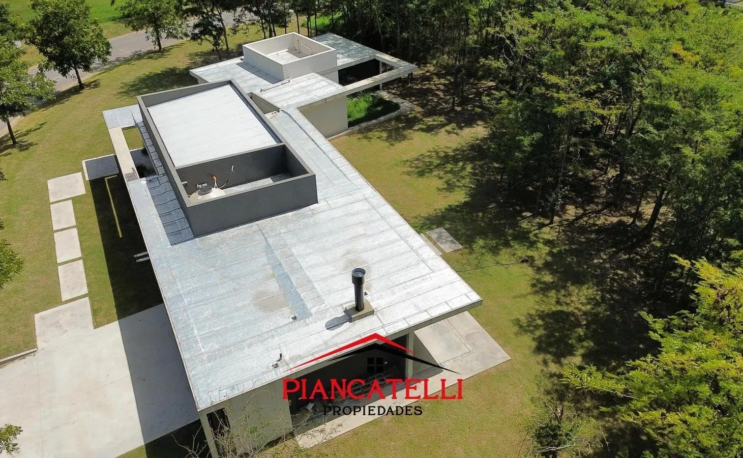 CASA EN VENTA 4 AMBIENTES EN EVERLINKS 4