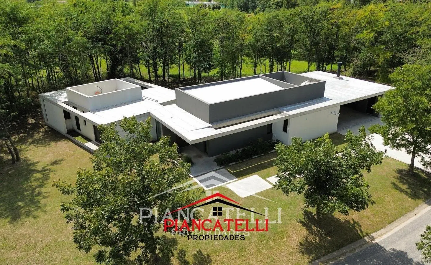 CASA EN VENTA 4 AMBIENTES EN EVERLINKS 3