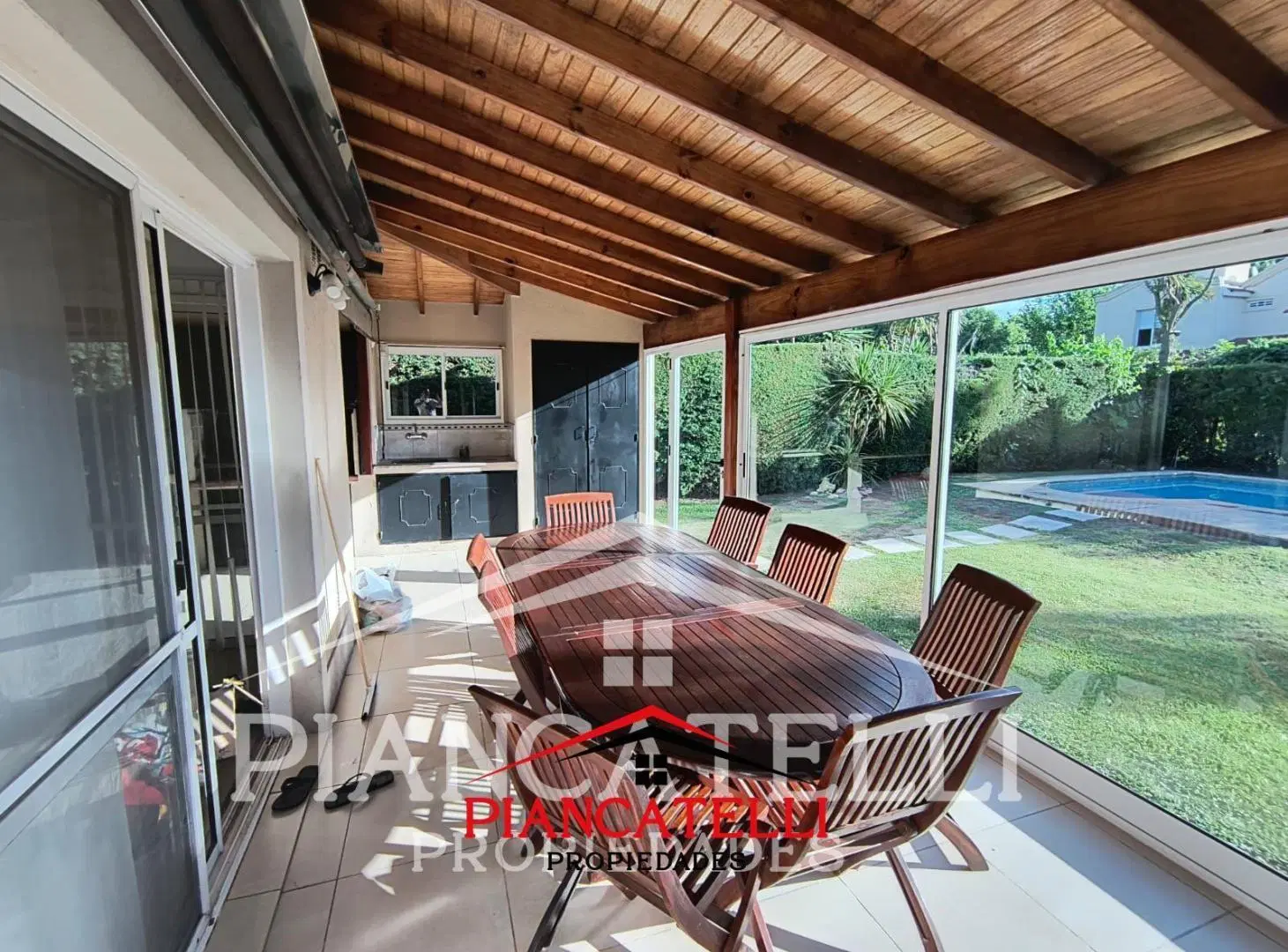 Casa en Venta o Alquiler, 4 ambientes, Banco Provincia 2