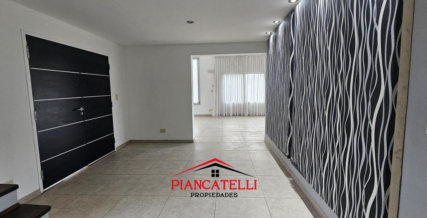 Foto de VENTA Y ALQUILER DE CASA EN TERRAVISTA CON 5 AMBIENTES, imagen 4