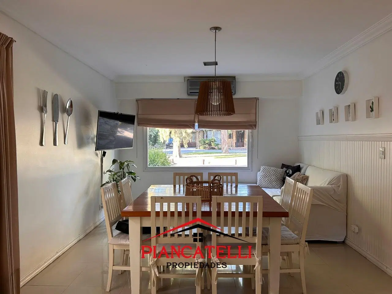 CASA EN VENTA ESTILO MEDITERRANEO EN CAMPOS DE ALVAREZ CON 4 HABITACIONES 8