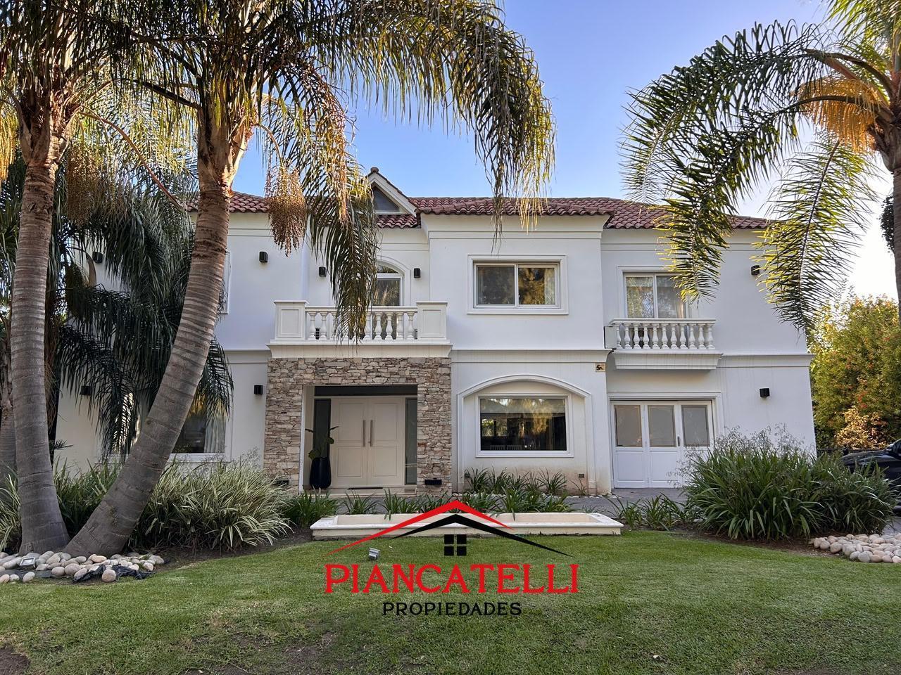 CASA EN VENTA ESTILO MEDITERRANEO EN CAMPOS DE ALVAREZ CON 4 HABITACIONES