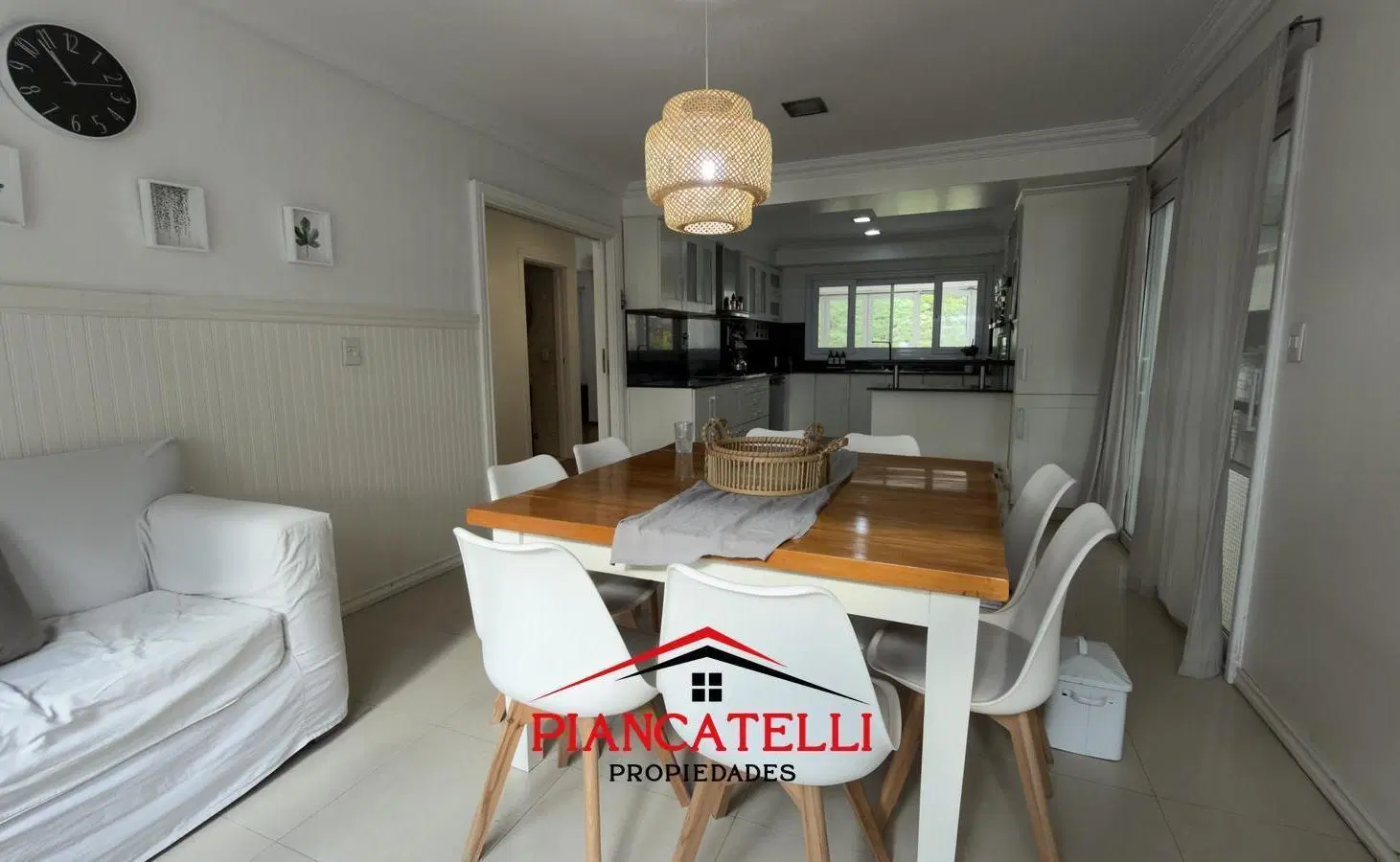 CASA EN VENTA ESTILO MEDITERRANEO EN CAMPOS DE ALVAREZ CON 4 HABITACIONES 5