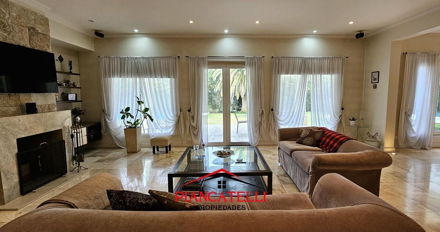 Foto de CASA EN VENTA EN SAN DIEGO, 7 AMBIENTES, imagen 1