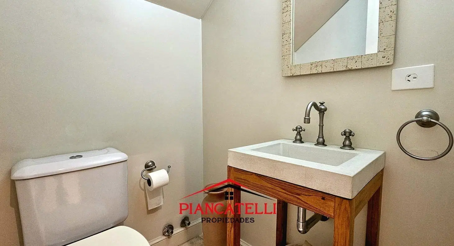 CASA EN VENTA EN SAN DIEGO, 7 AMBIENTES 2
