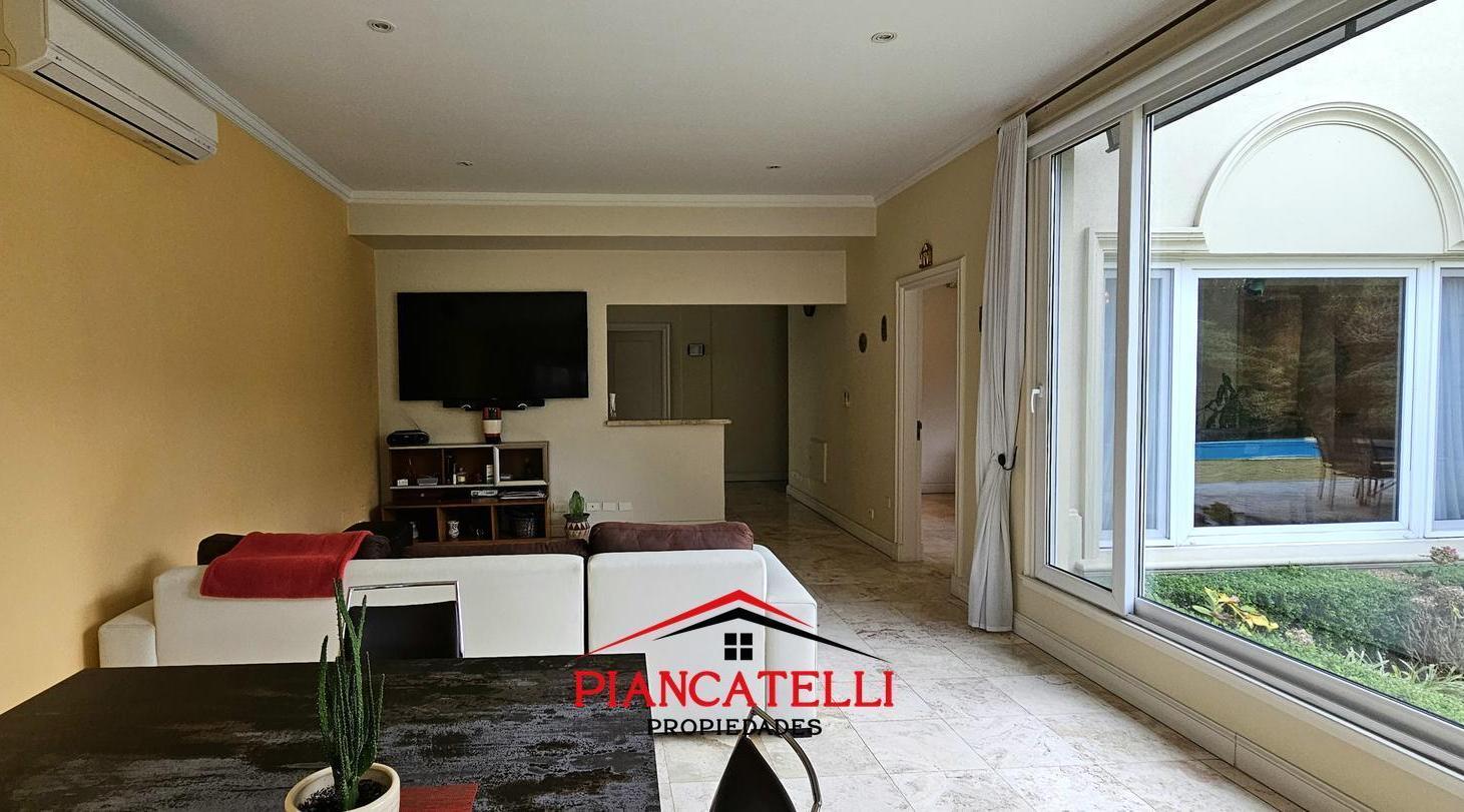 Foto de CASA EN VENTA EN SAN DIEGO, 7 AMBIENTES, imagen 4
