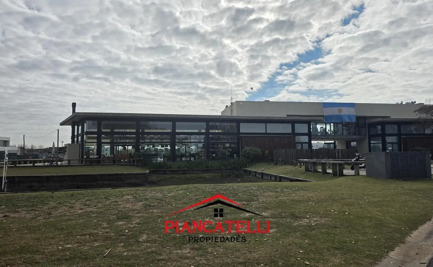 LOTE EN VENTA EN TERRAVISTA 8