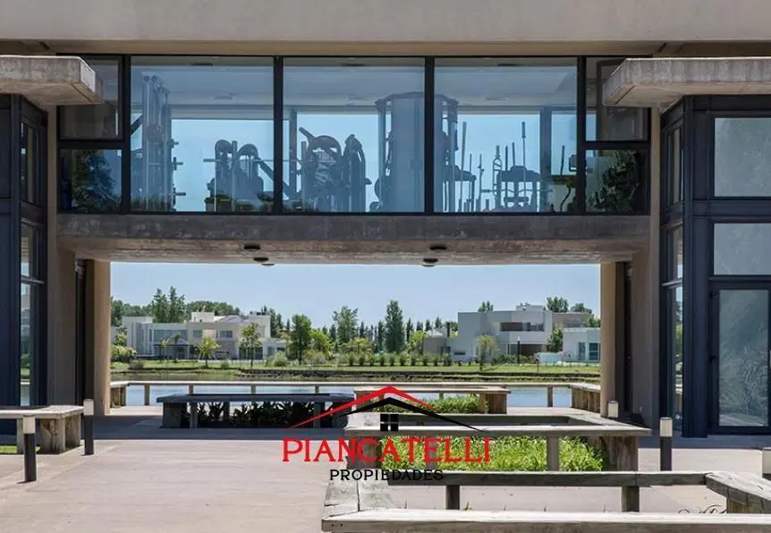 LOTE EN VENTA EN TERRAVISTA 8