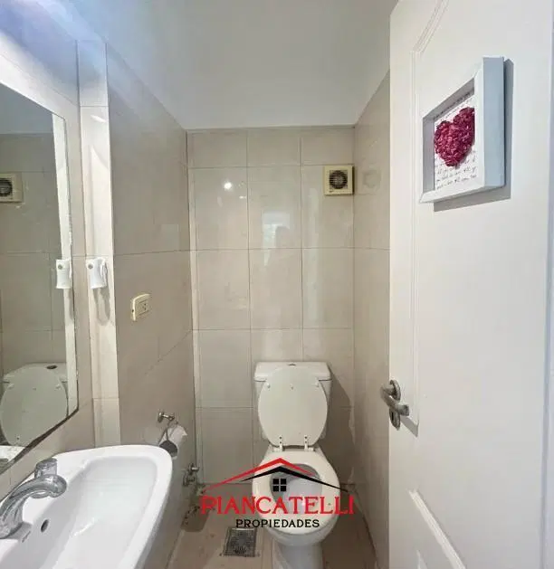 CASA EN VENTA EN COUNTRY BANCO PROVINCIA, 5 AMBIENTES CON PILETA 8