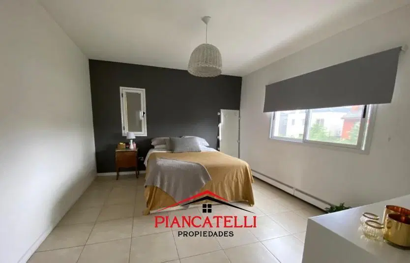 CASA EN VENTA EN COUNTRY BANCO PROVINCIA, 5 AMBIENTES CON PILETA 1