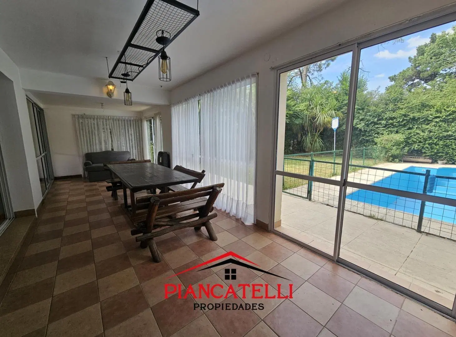 Casa en Venta y Alquiler en Banco Provincia Country Club 3