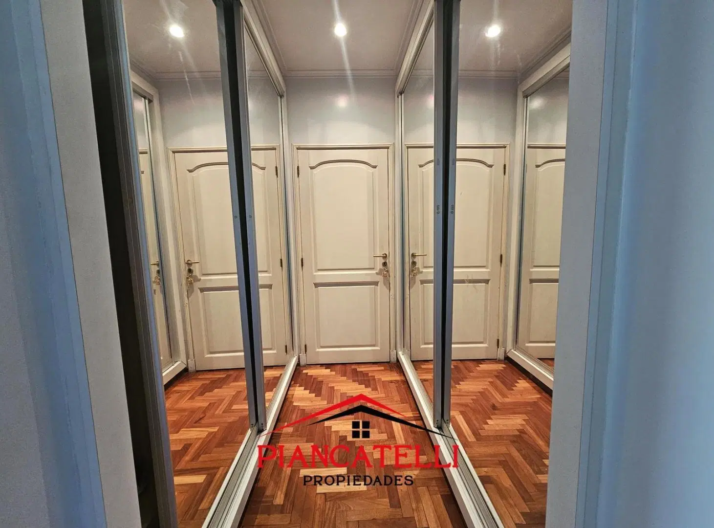 Casa en Venta y Alquiler 5 ambientes en Club de Campo San Diego 5