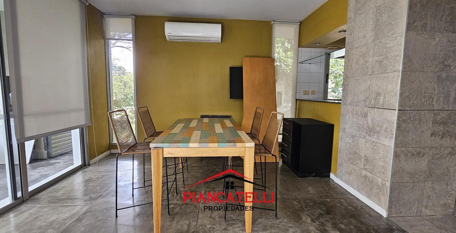 Foto de Casa en Venta en Barrio Cerrado Santa Ana, imagen 4
