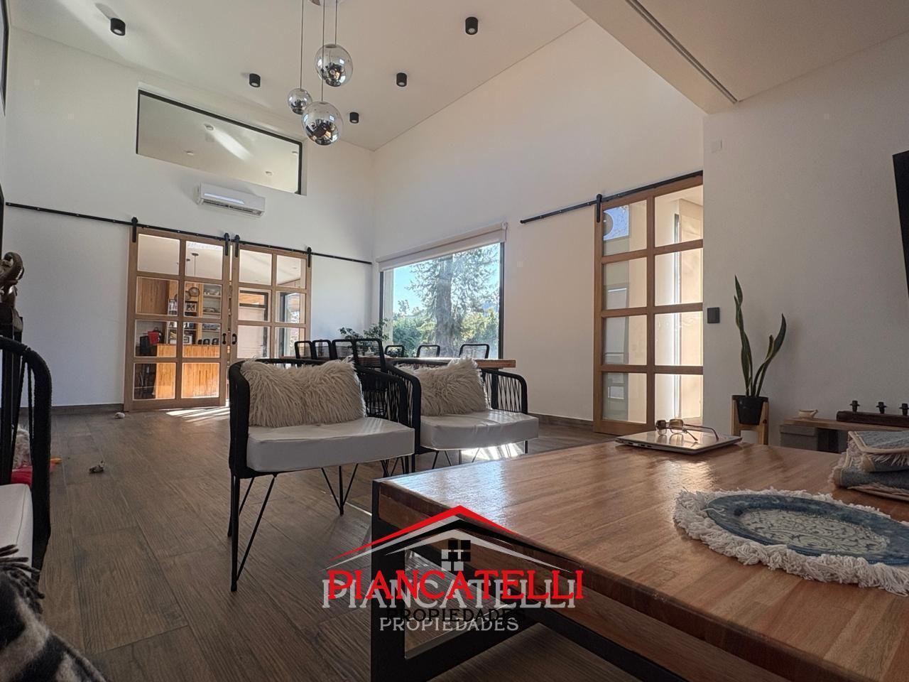Foto de Casa en venta con 4 ambientes en Barrio La Cesarina, imagen 5