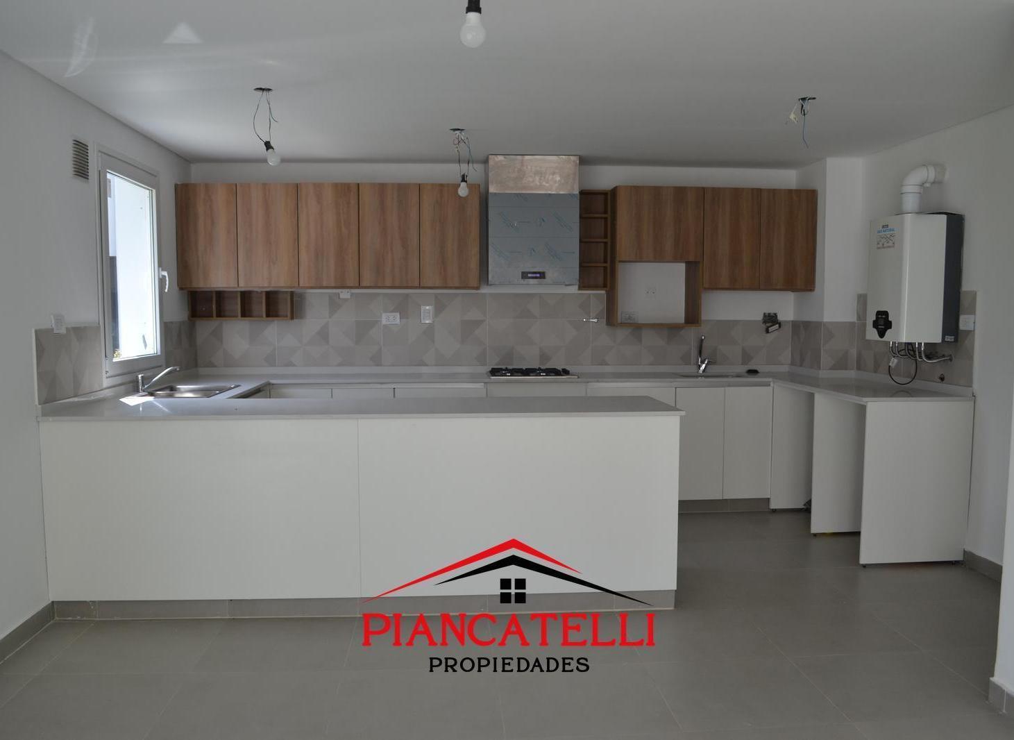 Foto de CASA EN VENTA 6 AMBIENTES, EN LOMAS DE SAN ANTONIO, LUJAN, imagen 2