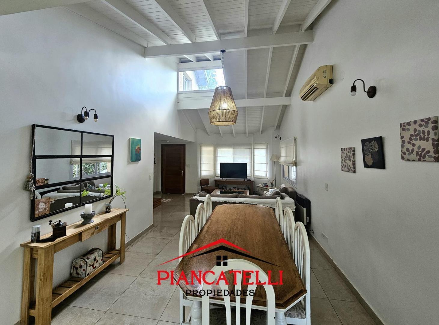 Foto de CASA EN VENTA CON 4 AMBIENTES EN COUNTRY BANCO PROVINCIA, imagen 3