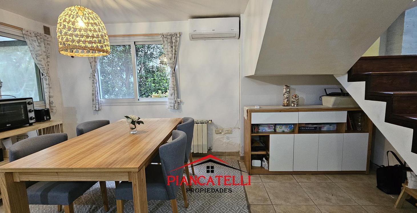 Foto de Casa en Venta en Banco Provincia Country Club. 330 M2, imagen 2