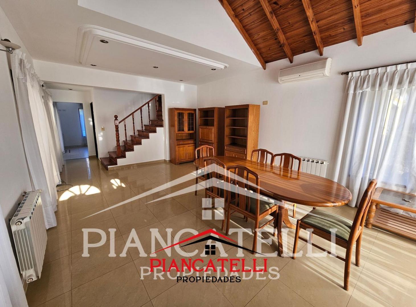 Foto de Casa en Venta en Banco Provincia. 360 M2, imagen 3