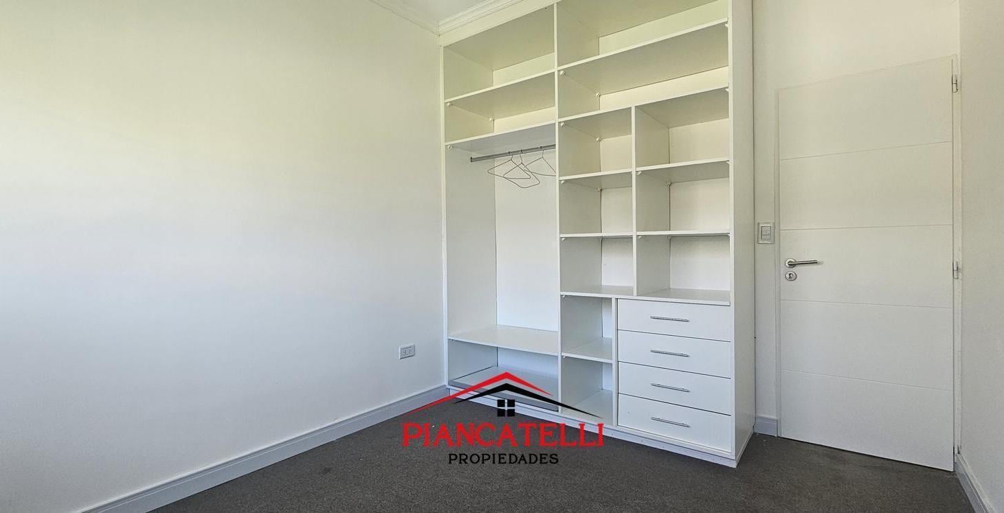 Foto de Casa En Venta/Alquiler en Terravista en una planta con 3 habitaciones, imagen 1