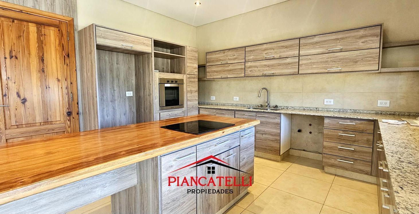 Foto de Casa en Venta y Alquiler con vista a la laguna frente y fondo en, imagen 5