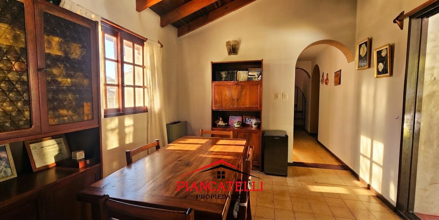 Foto de Casa en Venta y Alquiler Temporal, con 4 ambientes en Las Lajas, imagen 2
