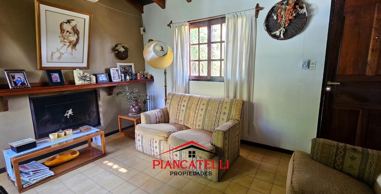 Foto de Casa en Venta y Alquiler Temporal, con 4 ambientes en Las Lajas, imagen 3