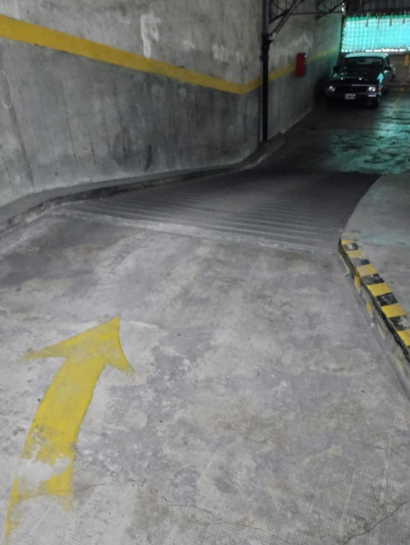 Foto de Cochera cubierta centro de las lomitas, imagen 2