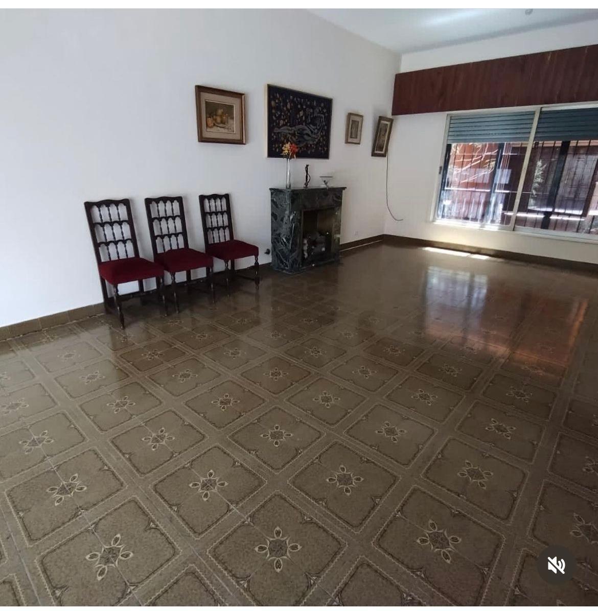 Casa en Venta en Lima – 3 Dorm, Oficinas y Terraza