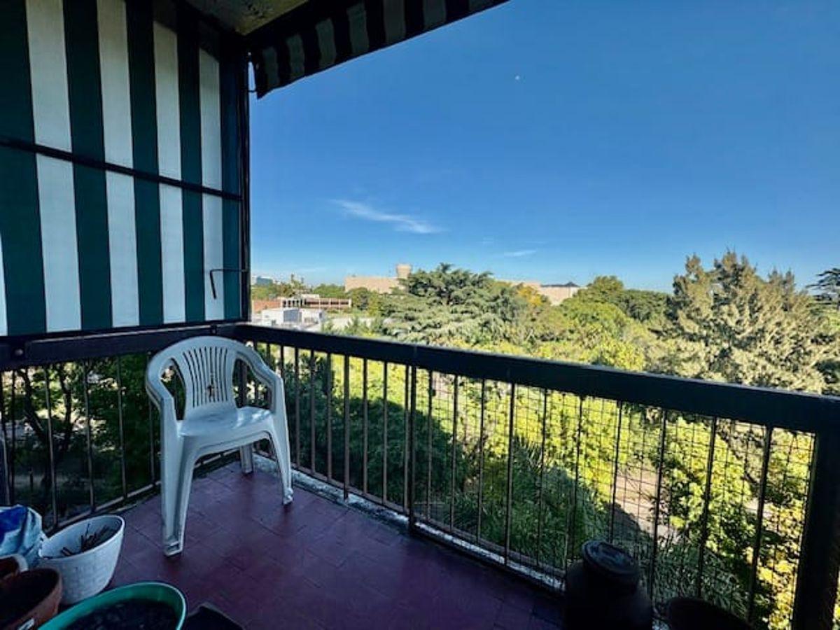 Departamento de 4 ambientes en Venta Martinez MUY LUMINOSO